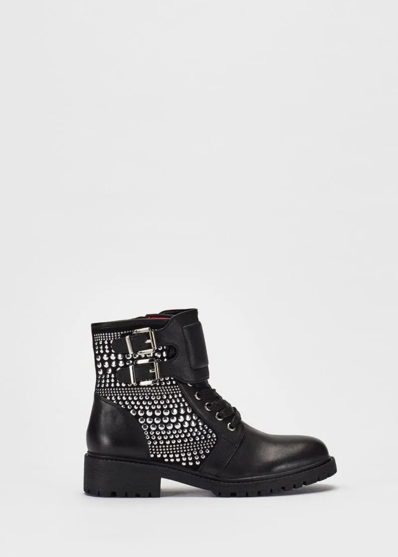 Anfibi in pelle
