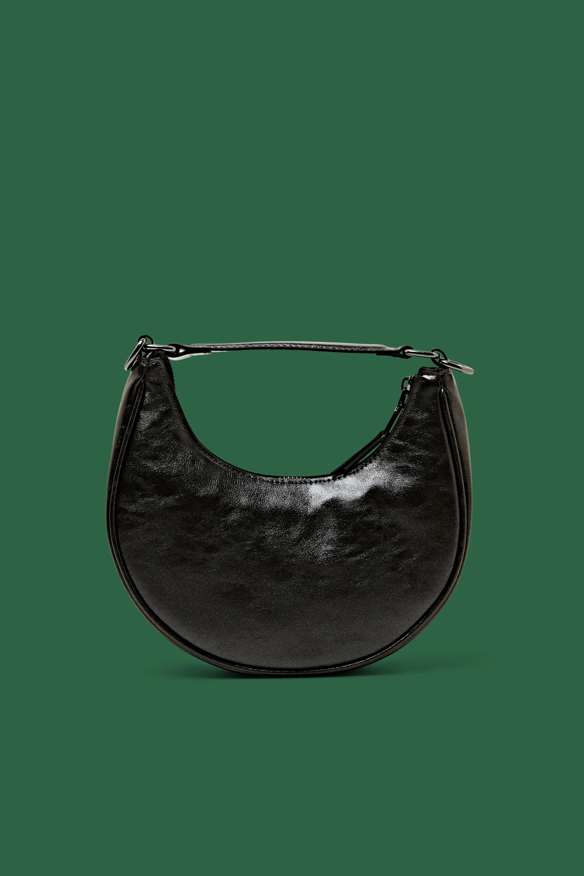 Borsa a mezzaluna in similpelle