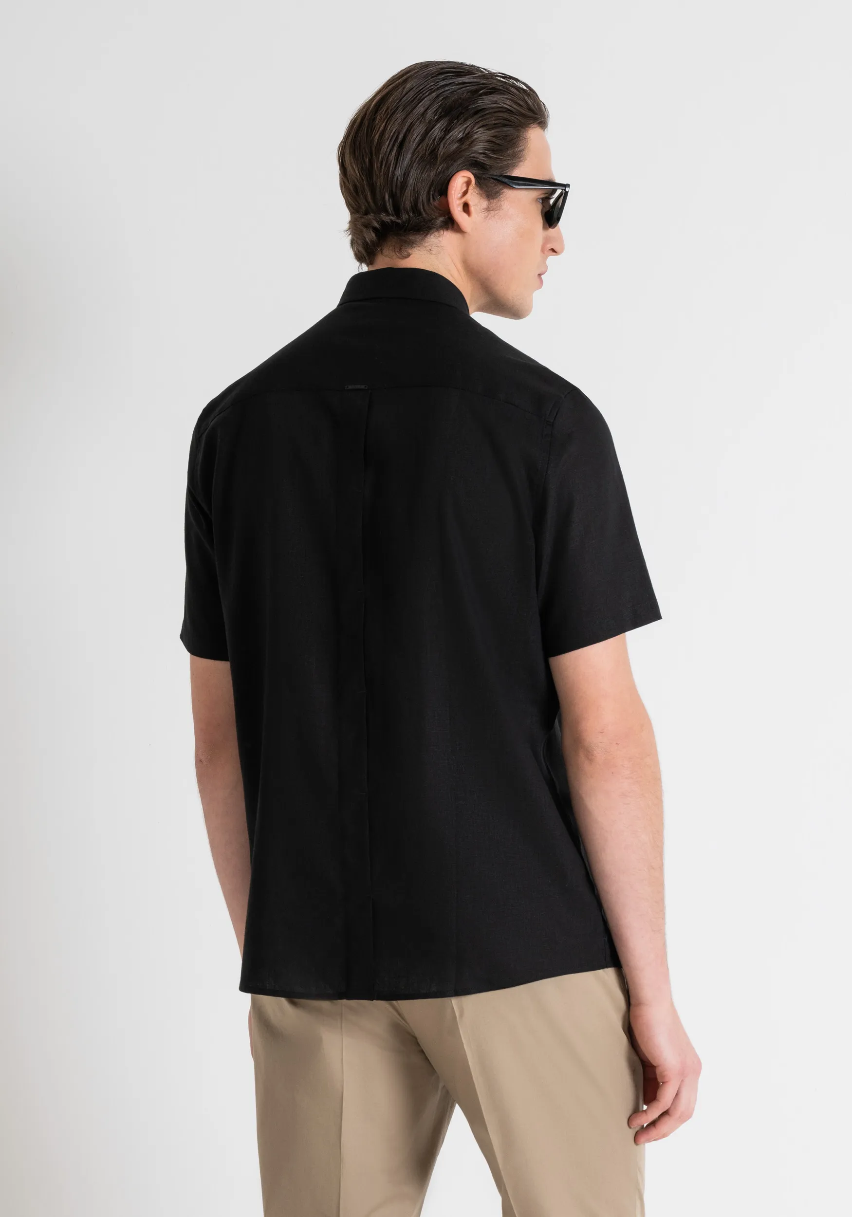 CAMICIA REGULAR STRAIGTH FIT “ADALIA” IN LINO E VISCOSA MANO MORBIDA