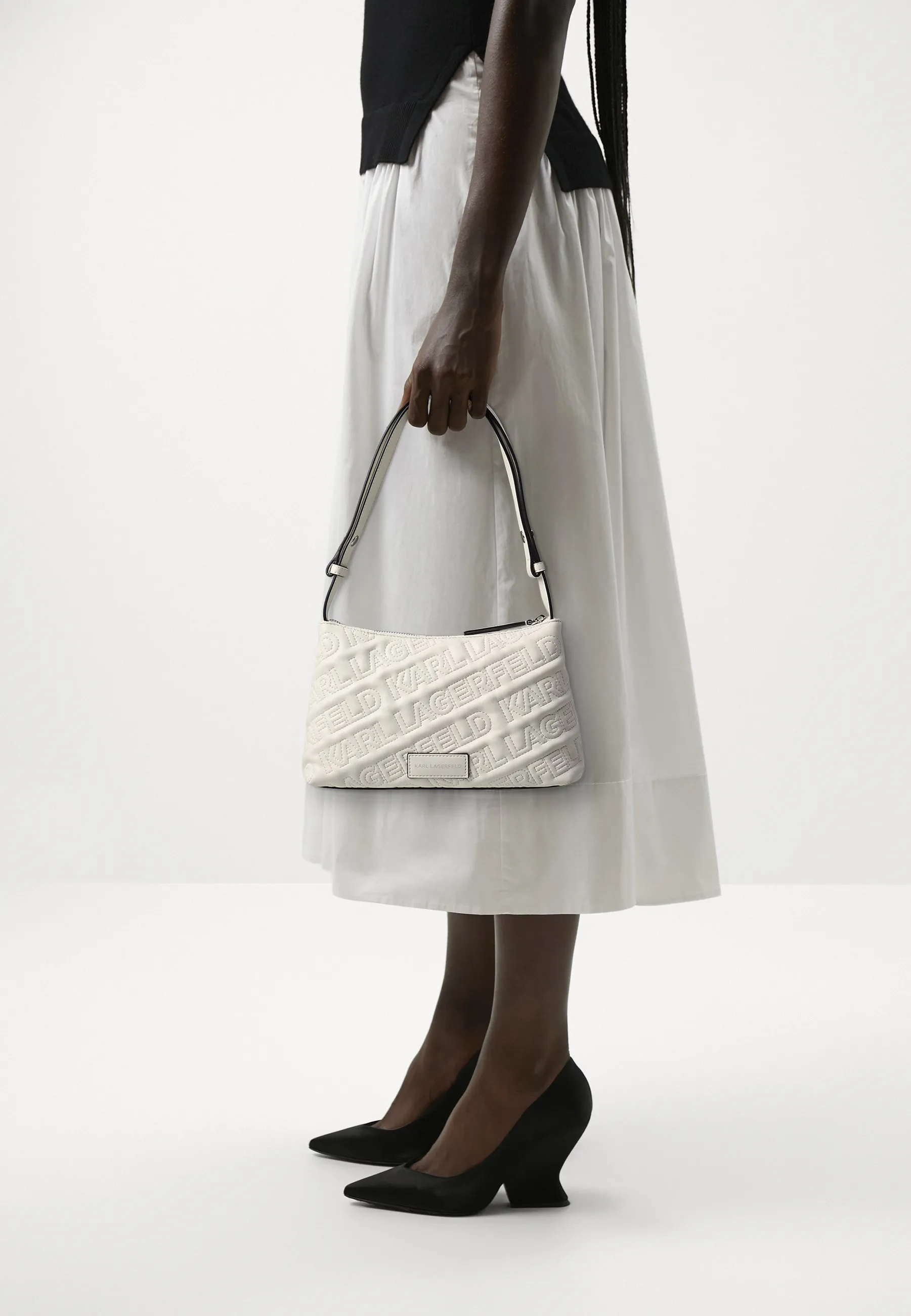 ESSENTIAL KUILT SHOULDERBAG - Borsa a mano