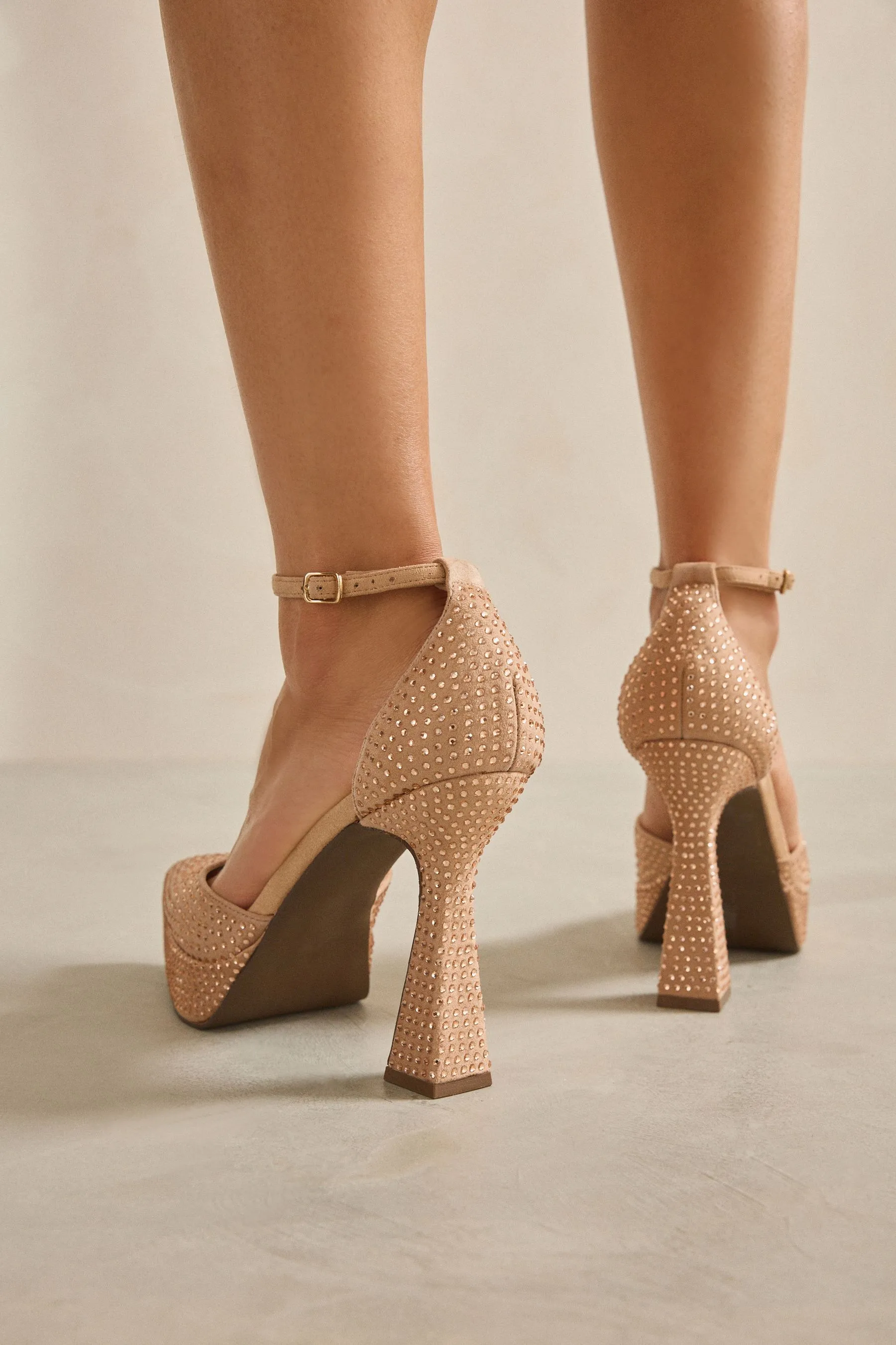 Forever Comfort® - Sandali a punta con plateau