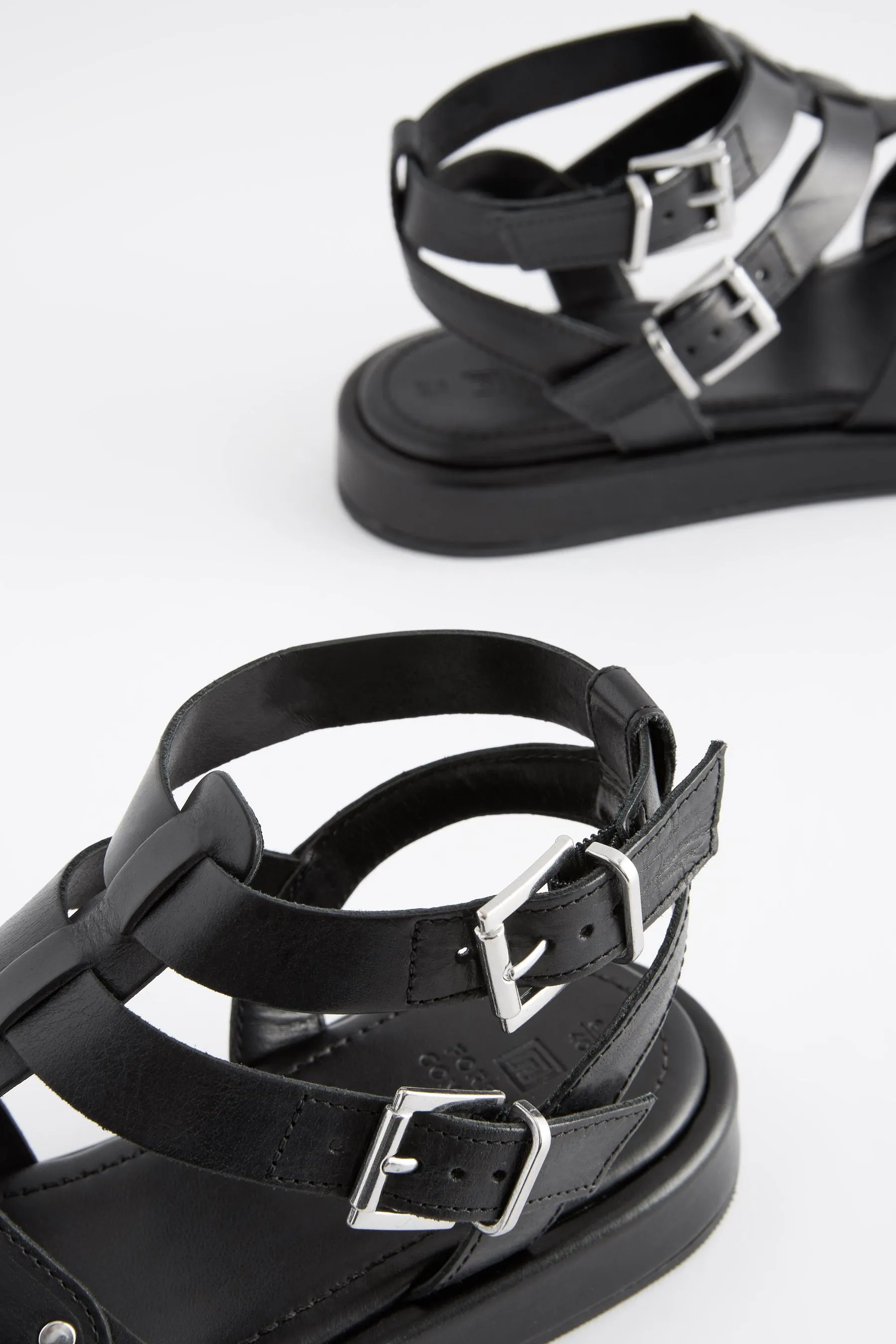 Forever Comfort® - Sandali stile gladiatore in pelle