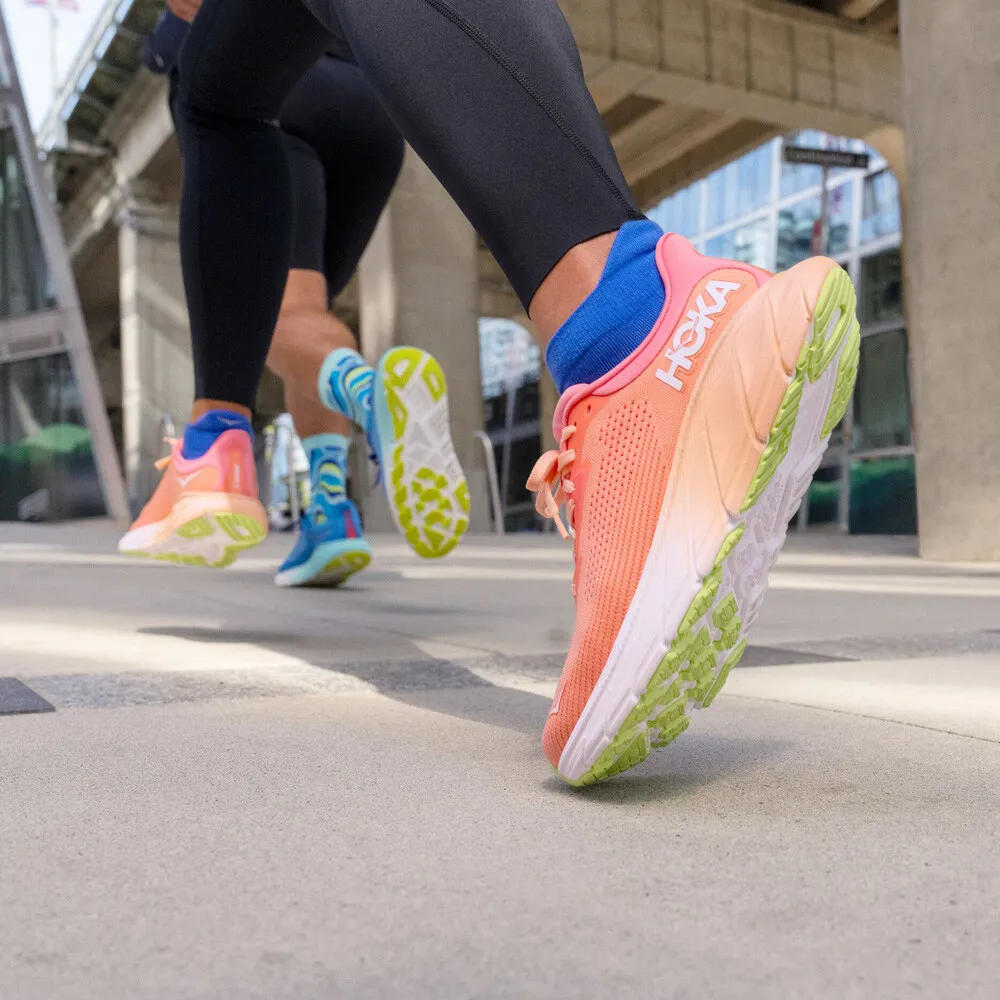 Hoka Arahi 7 per donna Scarpe da Running (D Width) - SS24