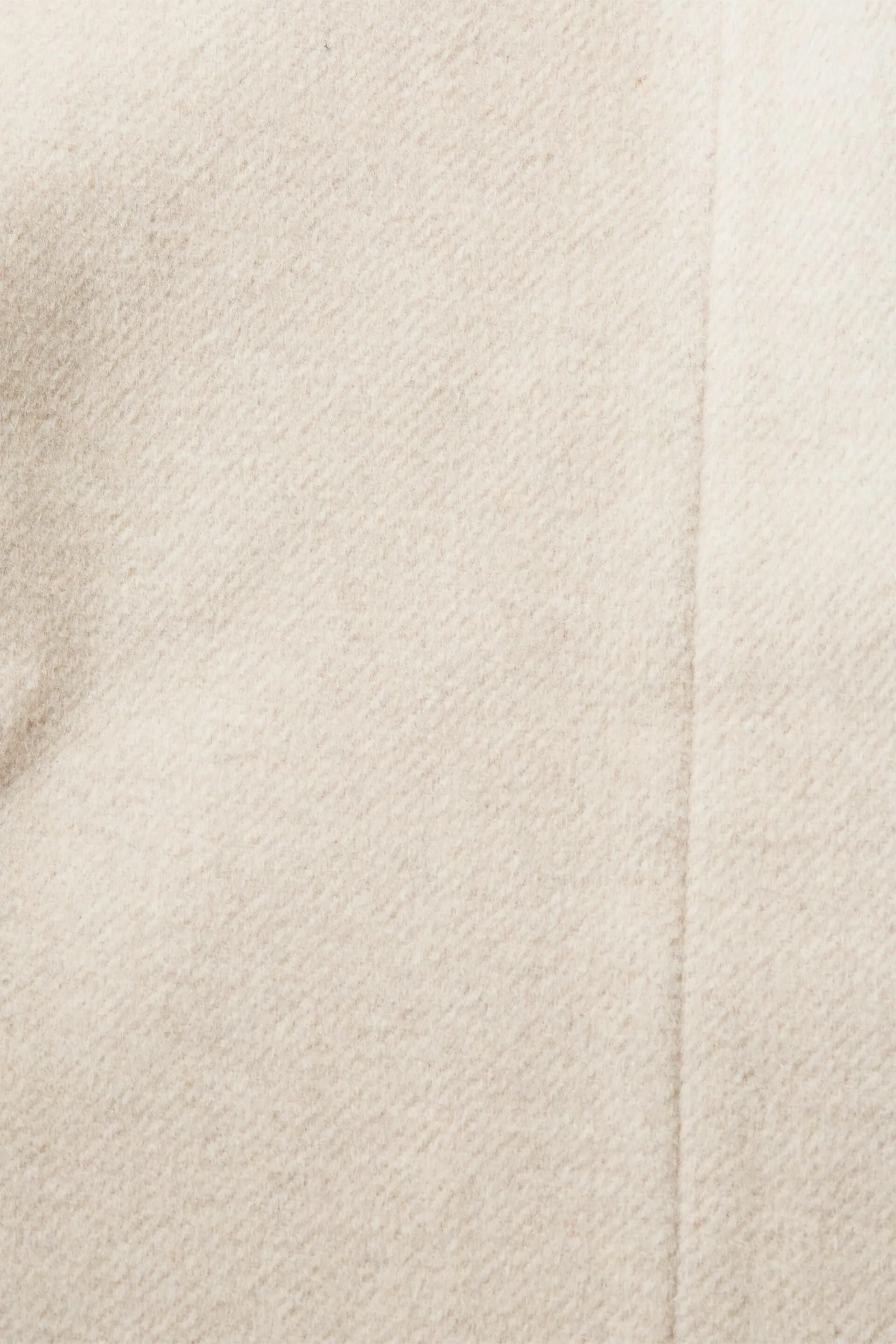 In materiale riciclato: cappotto in misto lana con cappuccio e cintura