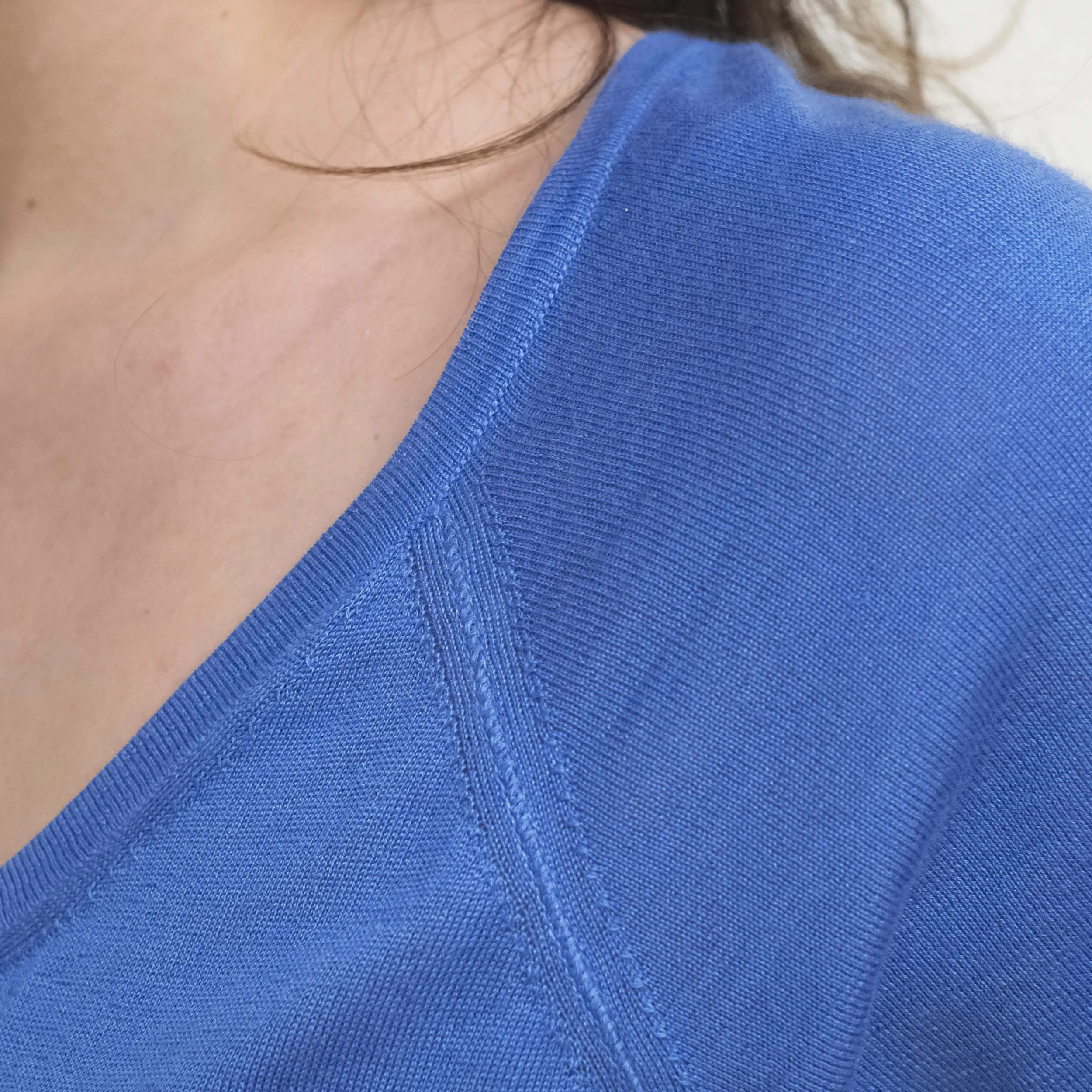 Maglia in Cashmere Mezza Manica Blu Ceruleo