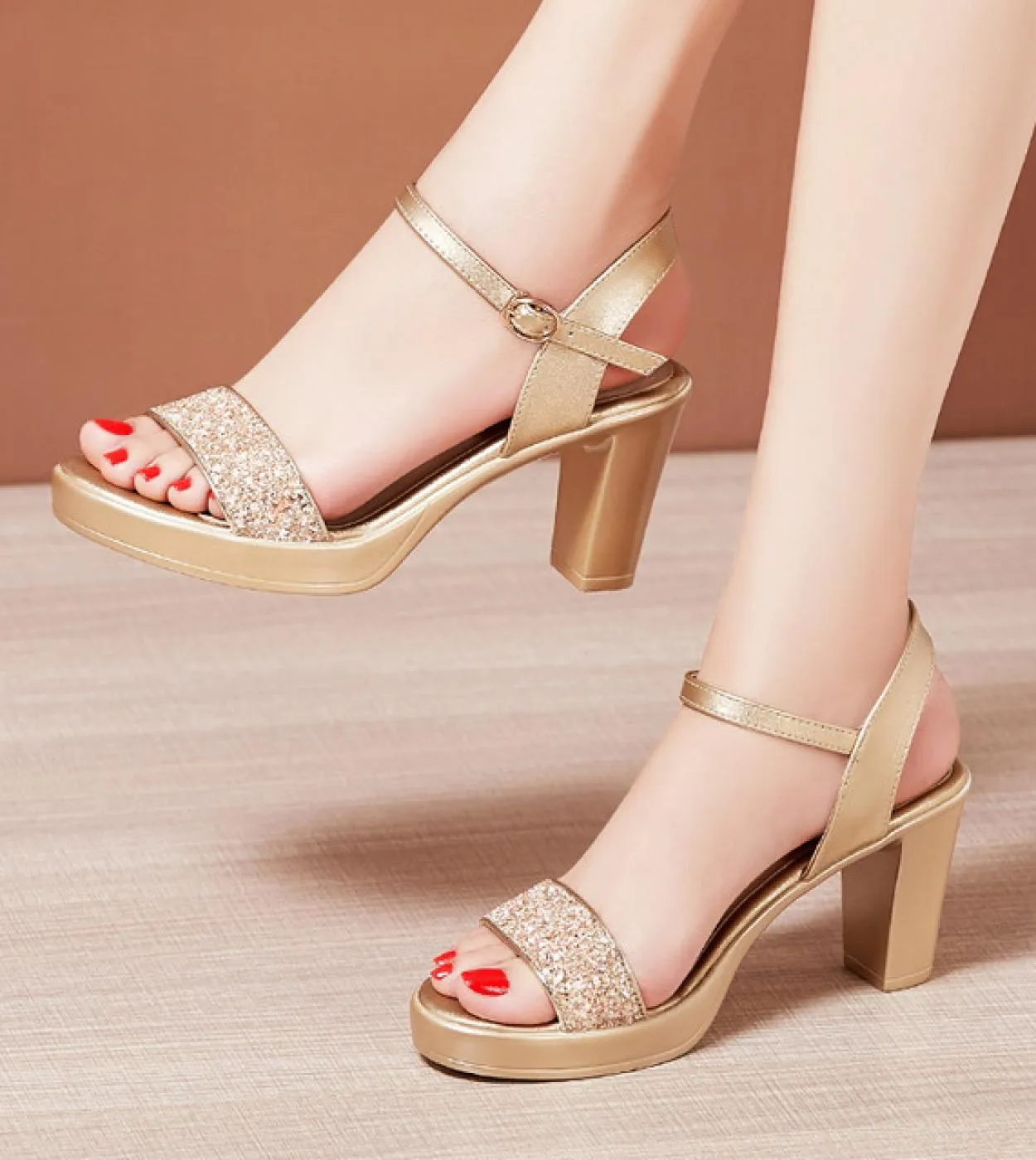 Moda Sandali Peep Toe Piattaforma estiva da donna Tacchi alti Donna Open Toe Sandali gladiatore Zeppe da festa Scarpe Taglia gra