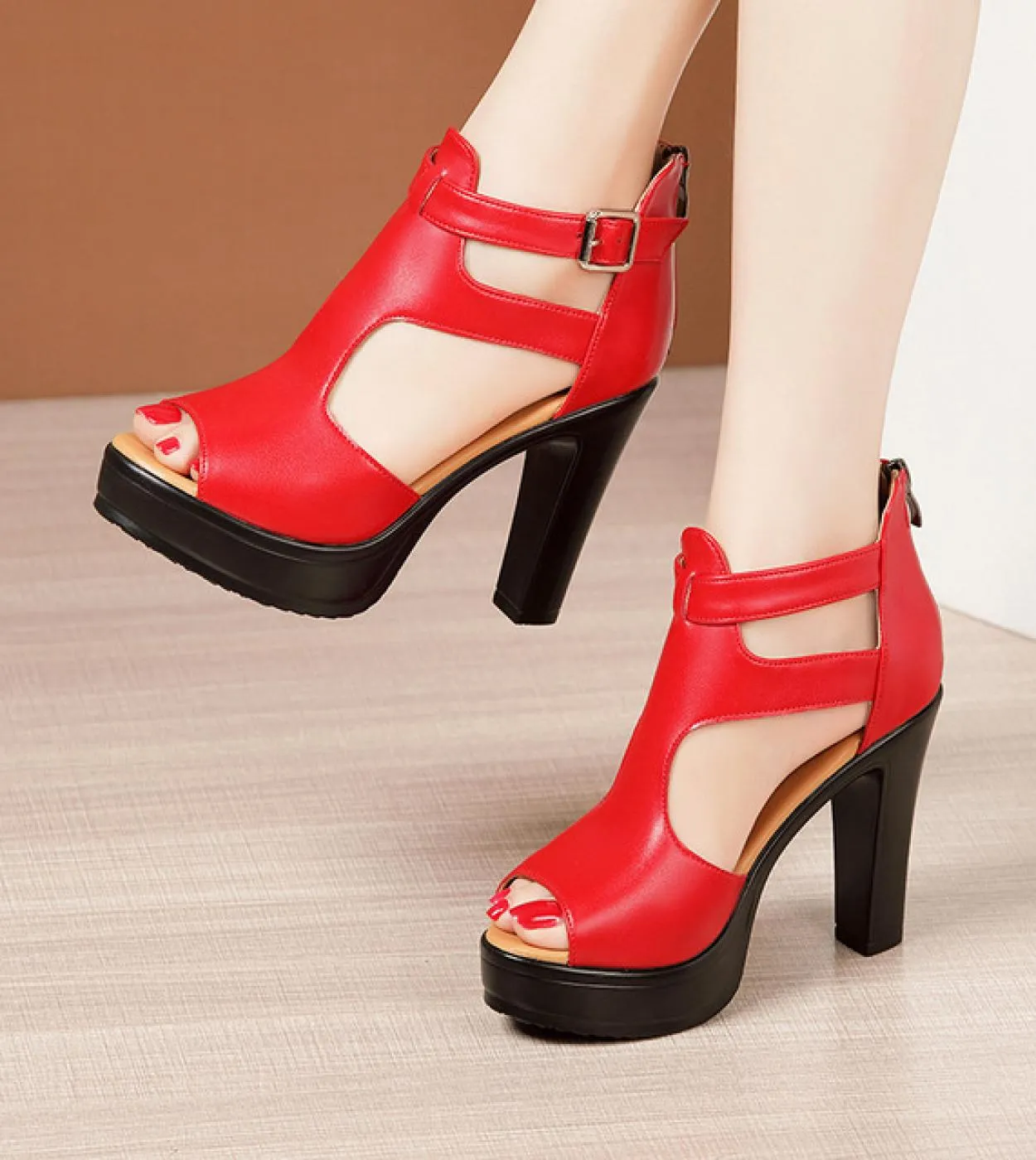 Open Head Thick Bottom 10cm Block Heel Platform Shoes Estate 2022 Small Plus Size 32 43 Sandali gladiatore con tacco alto Off