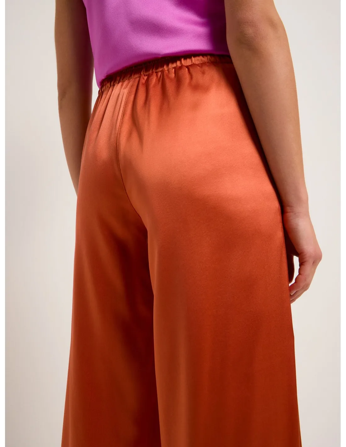 PANTALONE AMPIO IN SETA SATIN