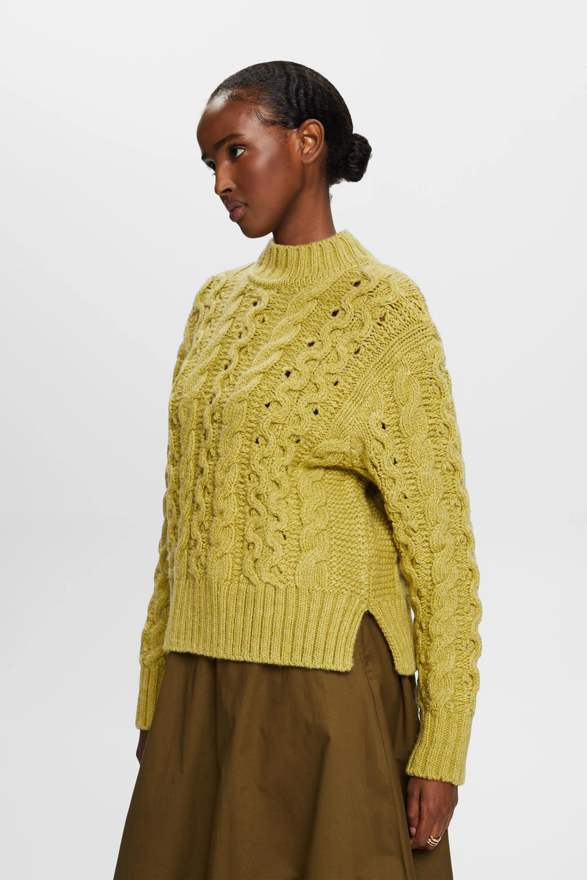 Pullover in misto lana in maglia intrecciata