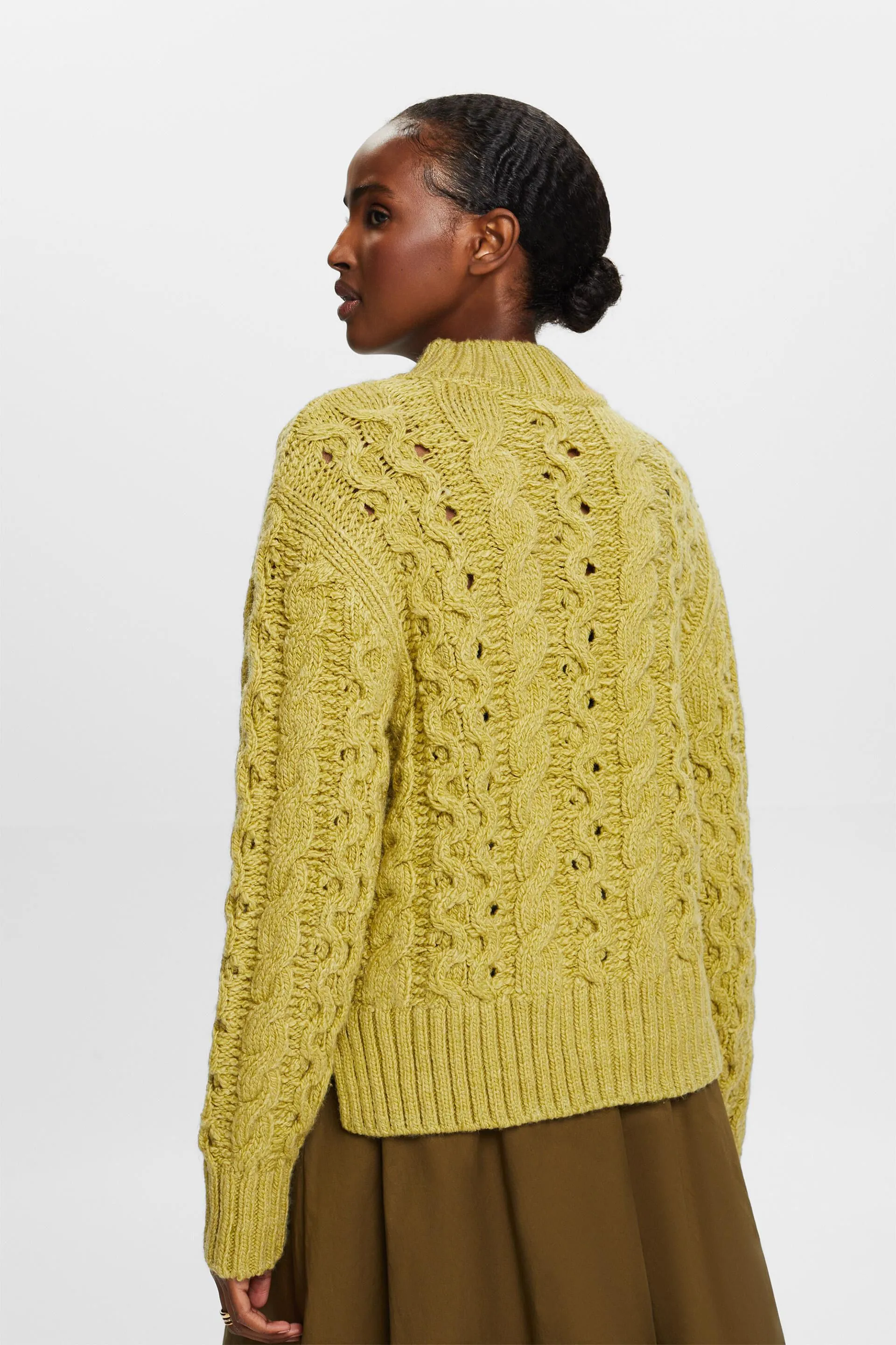 Pullover in misto lana in maglia intrecciata