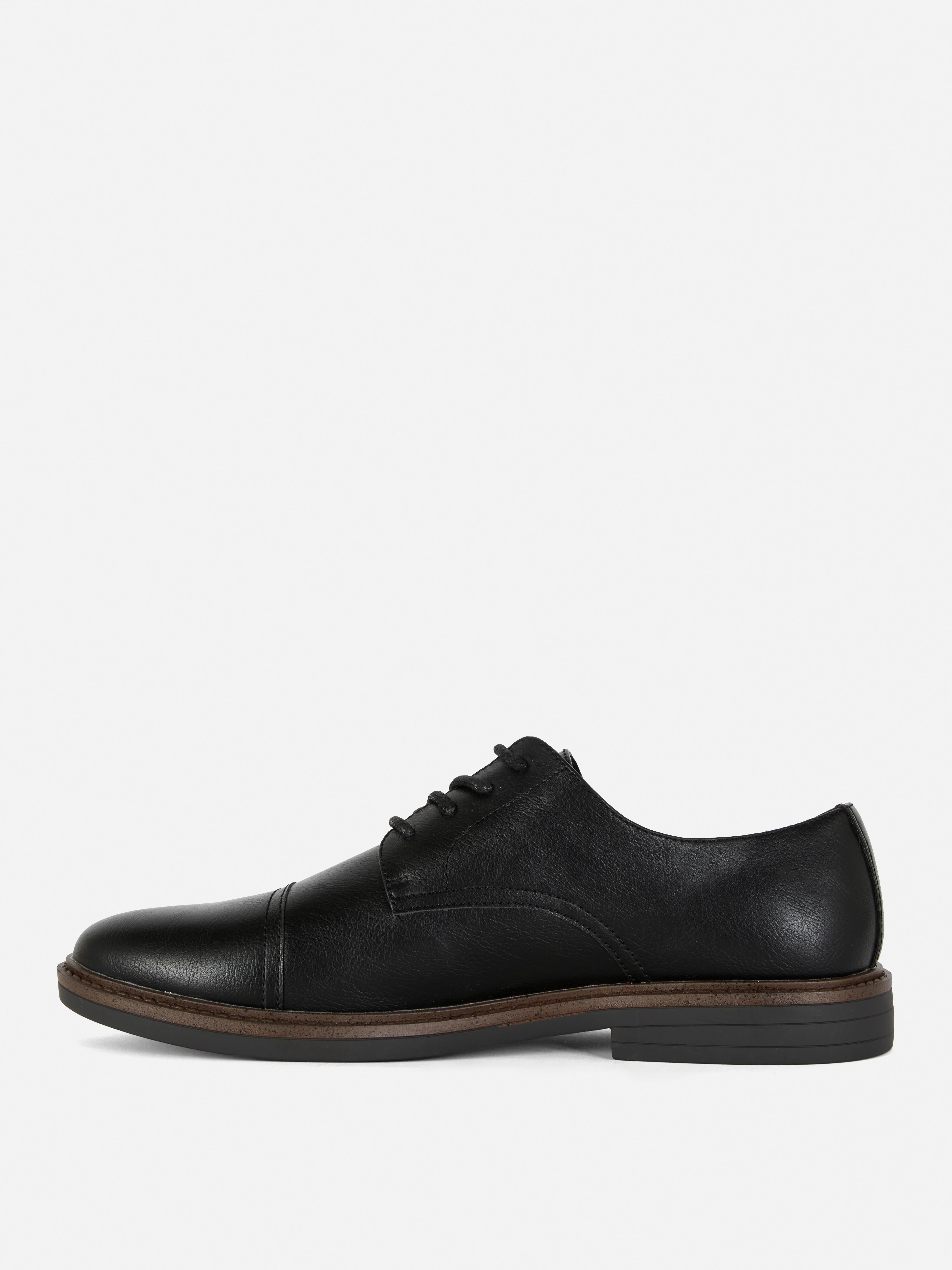 Scarpe derby stringate