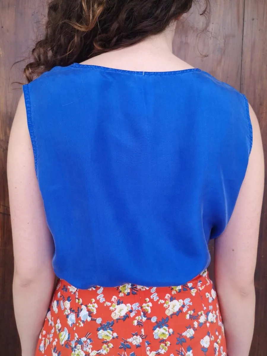Top basic in seta blu elettrico