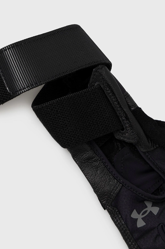 Under Armour guanti